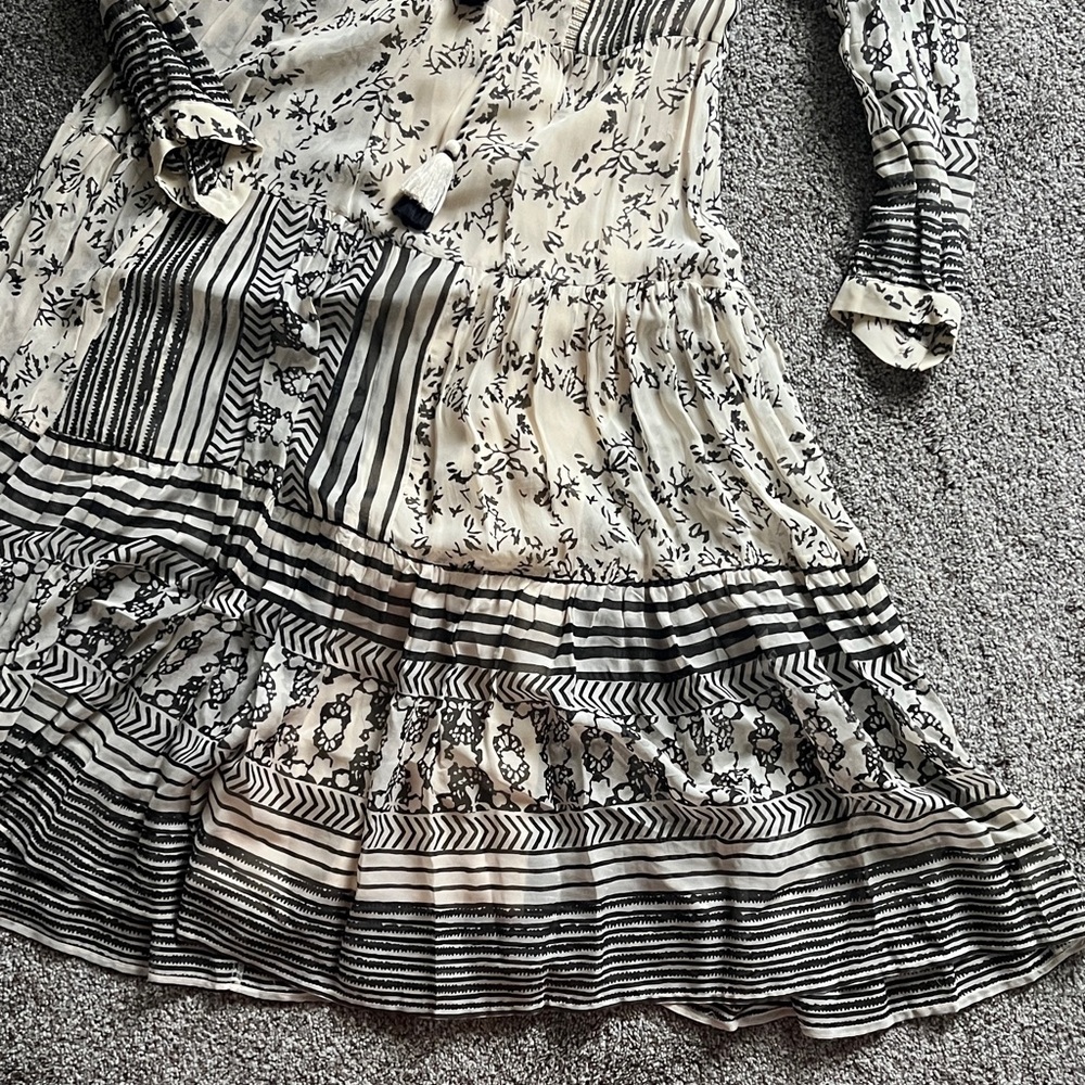 Anthropologie black & white boho dress size Small with liner